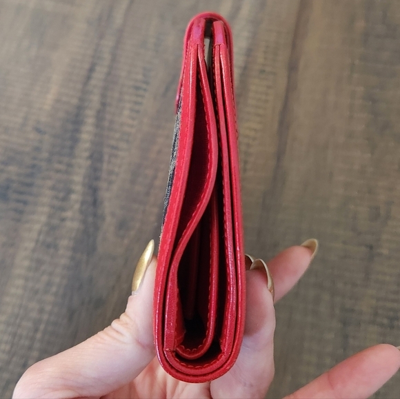 Fendi Leopard/Red Leather Round Wallet - Picture 6 of 15